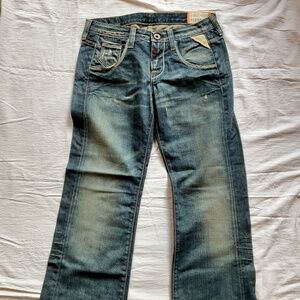 Original Replay Jeans NWT factory distressed  sz 28/34